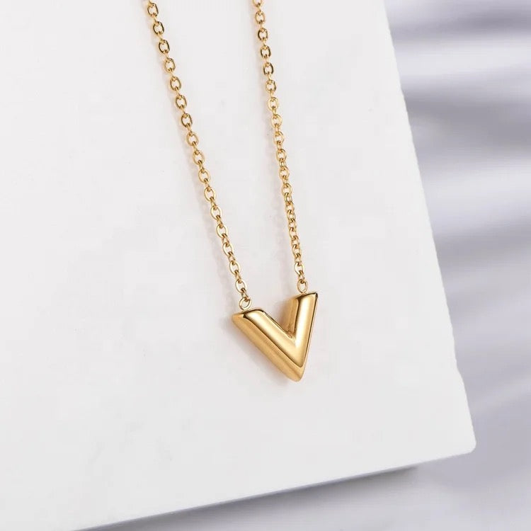 Arrow necklace