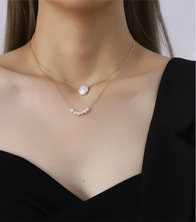 Luna big pearl necklace