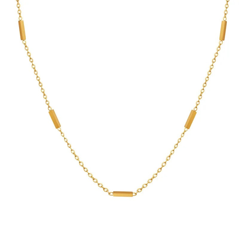 Delicate goldbar necklace