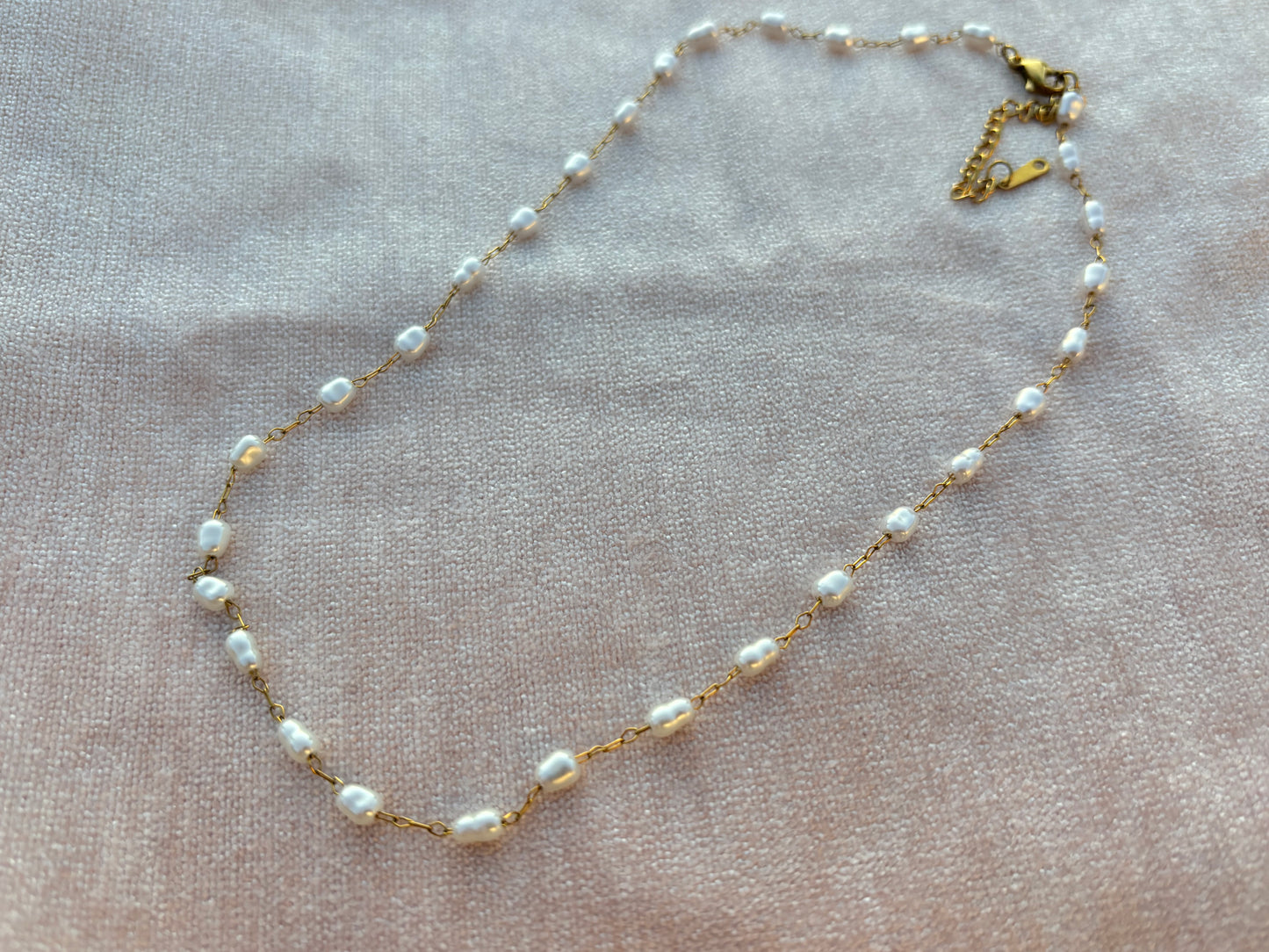 Luna pearl bead necklace