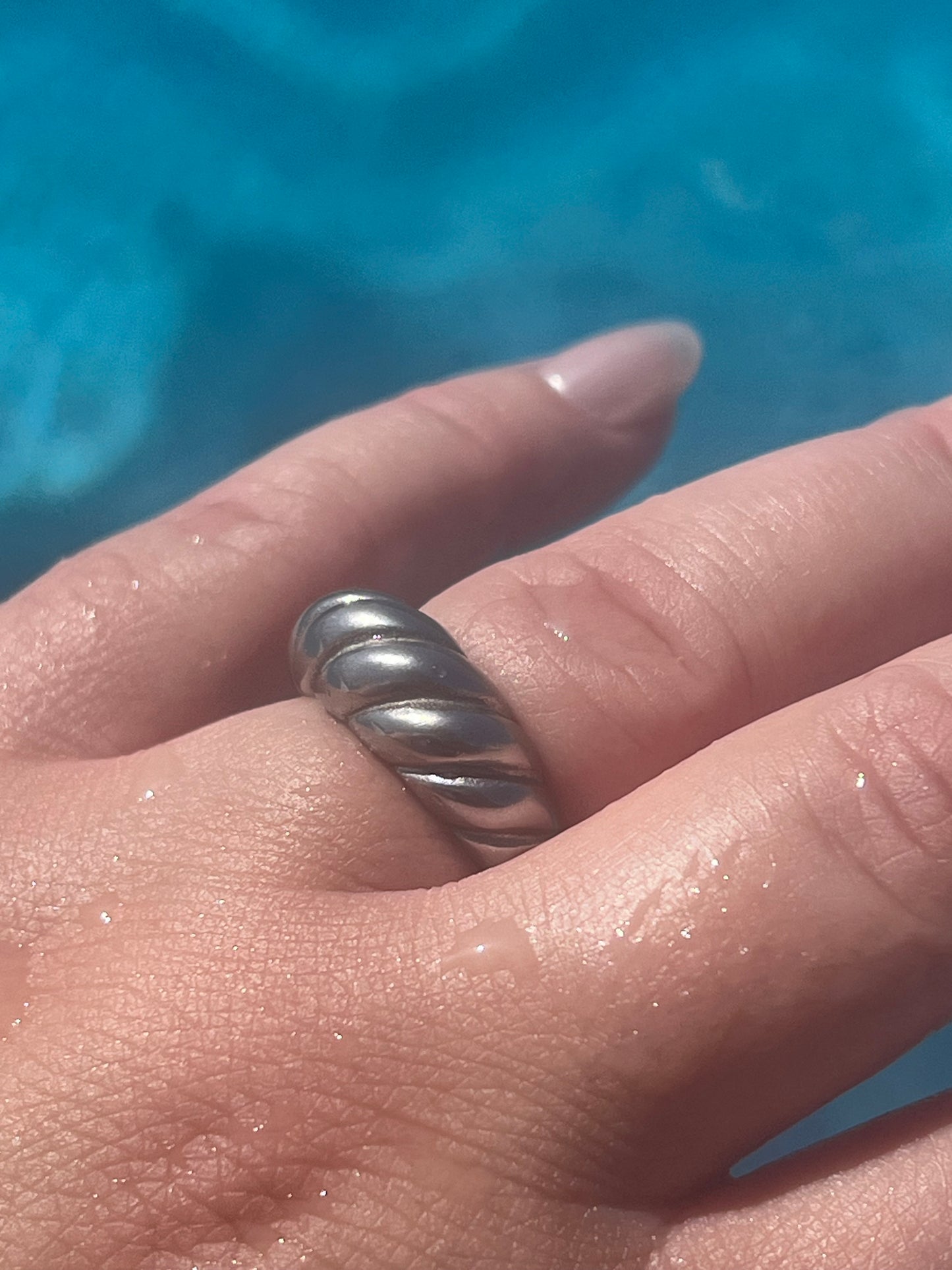 Seashell ring