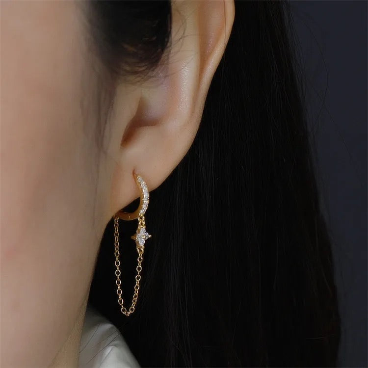 Sparkling hoops with a chain