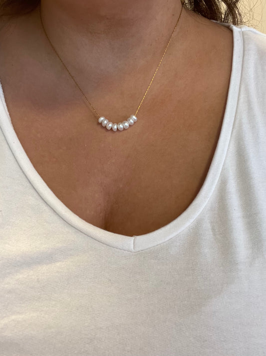 Luna timeless pearl necklace