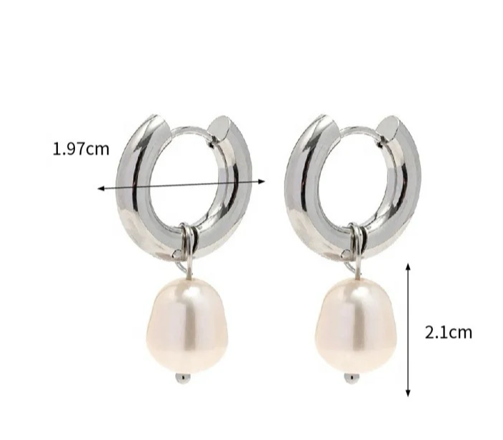 Luna silver pearl earrings