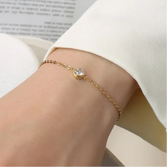 Classy one jewel bracelet