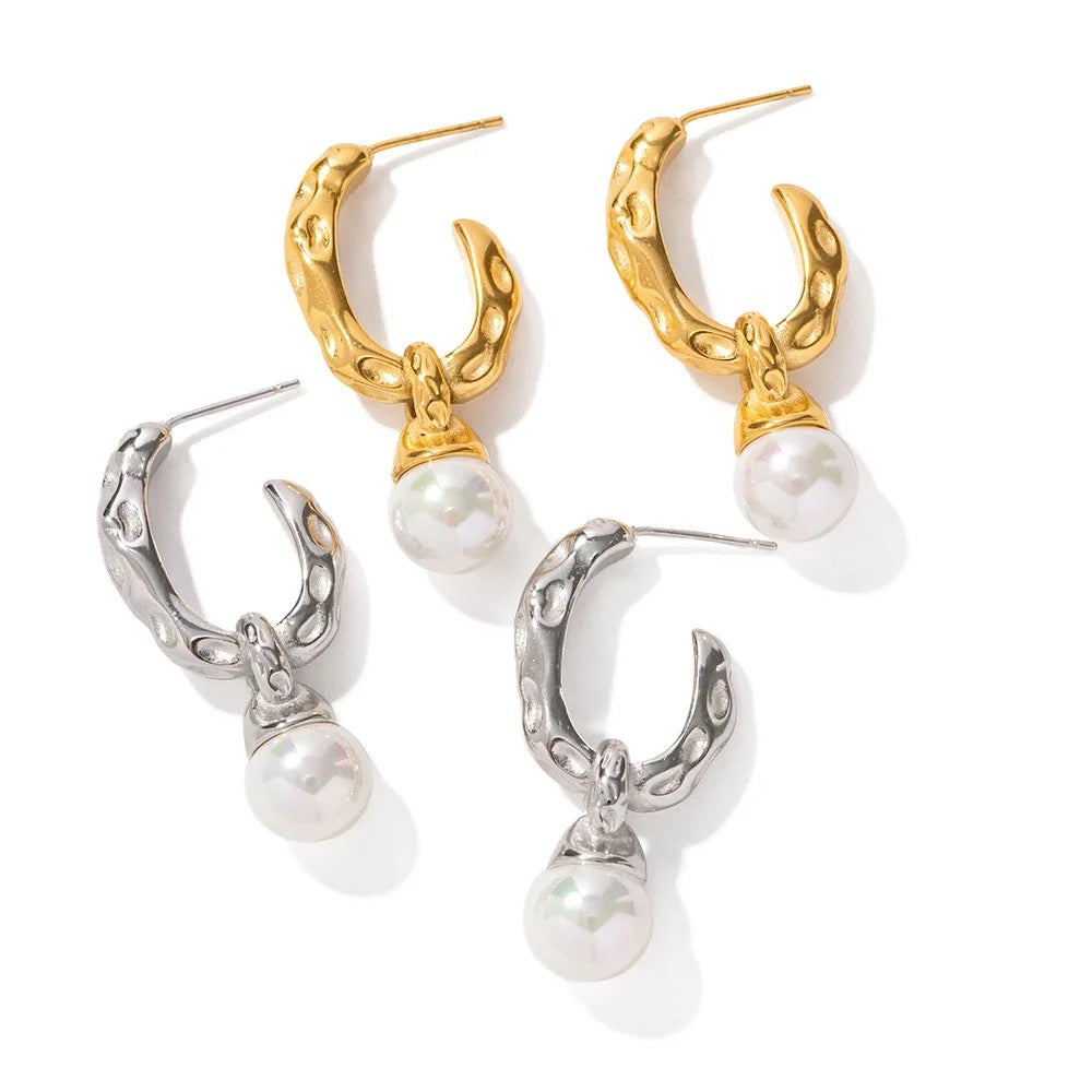 Luna pearl hoops